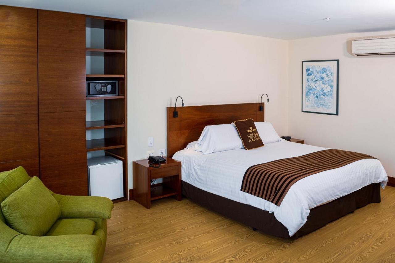 Torre De Cali Plaza Hotel Ngoại thất bức ảnh